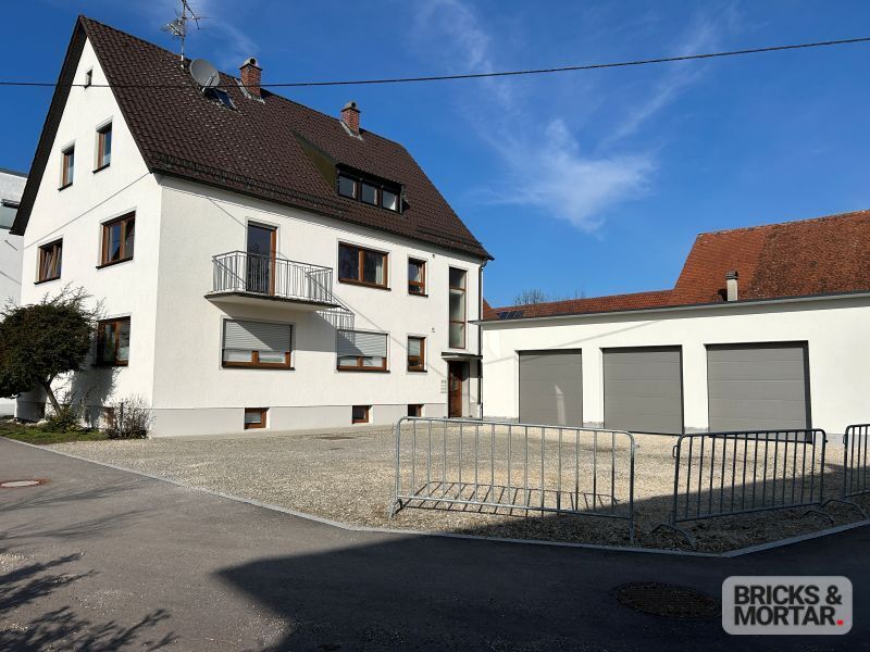 Immobilienangebot - Meitingen - Alle - 4,5-Zimmer-Wohnung mit großem Grundstücksanteil, für Selbstversorger ideal geeignet, ruhige Wohnlage
