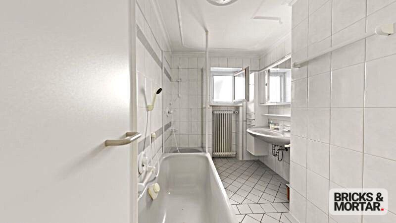 Immobilienangebot - Meitingen - Alle - 4,5-Zimmer-Wohnung mit großem Grundstücksanteil, für Selbstversorger ideal geeignet, ruhige Wohnlage