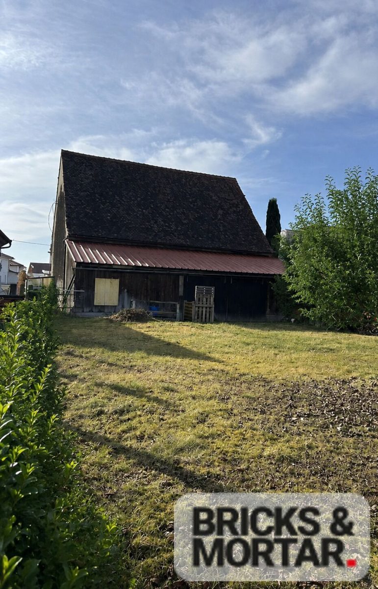 Immobilienangebot - Meitingen - Alle - 4,5-Zimmer-Wohnung mit großem Grundstücksanteil, für Selbstversorger ideal geeignet, ruhige Wohnlage