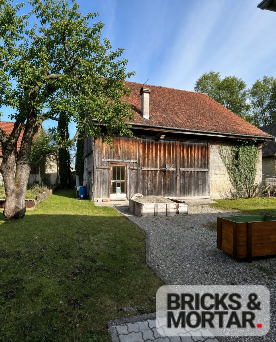 Immobilienangebot - Meitingen - Alle - 4,5-Zimmer-Wohnung mit großem Grundstücksanteil, für Selbstversorger ideal geeignet, ruhige Wohnlage