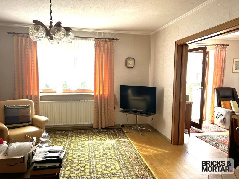 Immobilienangebot - Gablingen / Gablingen-Siedlung - Alle - Freistehendes Einfamilienhaus mit großem Südgarten und Gestaltungspotenzial