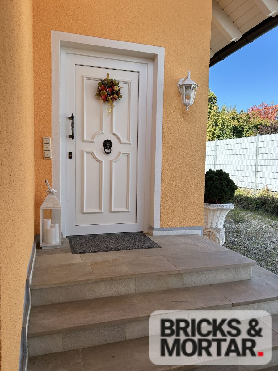 Immobilienangebot - Eurasburg - Alle - Nicht alltägliches Einfamilienhaus mit außergewöhnlichem Platzangebot und Einliegerwohnung