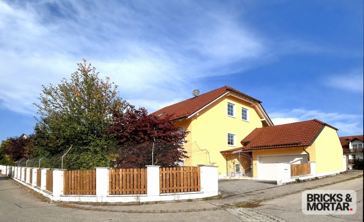 Immobilienangebot - Eurasburg - Alle - Nicht alltägliches Einfamilienhaus mit außergewöhnlichem Platzangebot und Einliegerwohnung