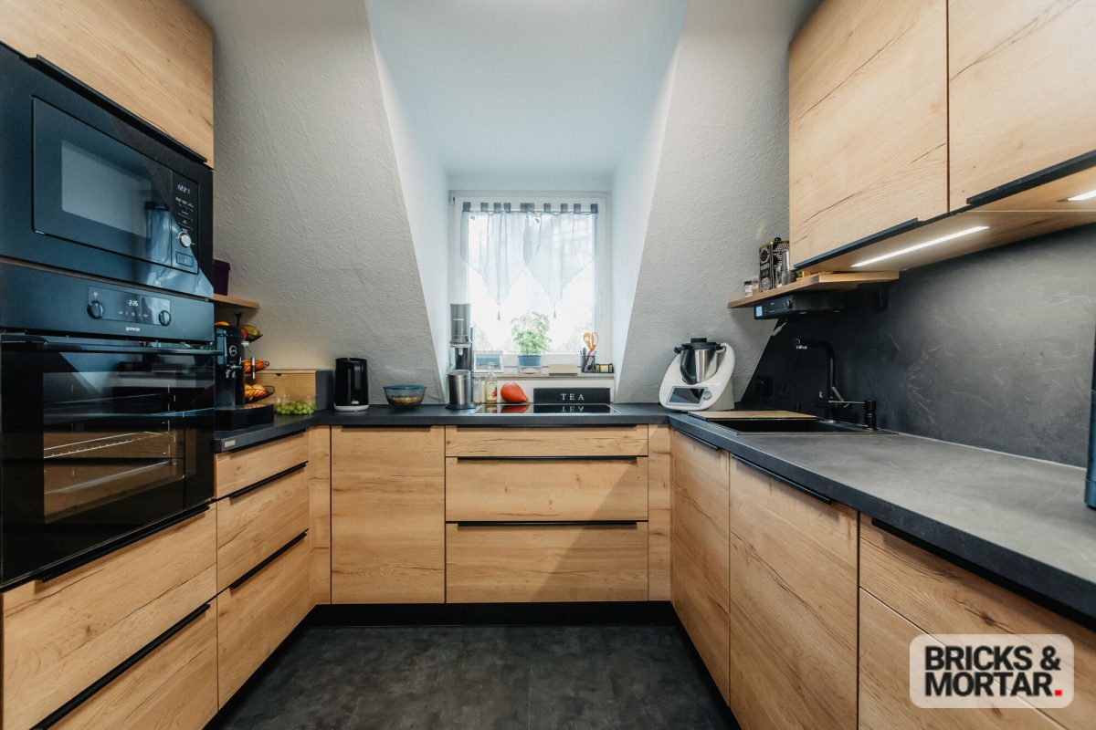 Immobilienangebot - Leipzig / Sellerhausen-Stünz - Alle - Modernes Wohnerlebnis auf zwei Ebenen – Maisonette mit Balkon, Tiefgarage & 2 Bädern