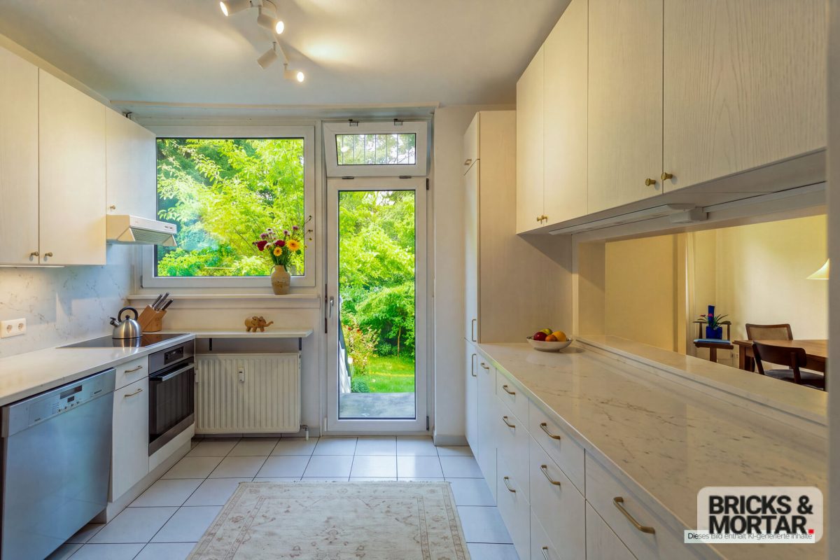 Immobilienangebot - Neu-Isenburg / Gravenbruch - Alle - +++ Großzügige Doppelhaushälfte im Bungalowstil mit großem Garten und Blick ins Grüne +++