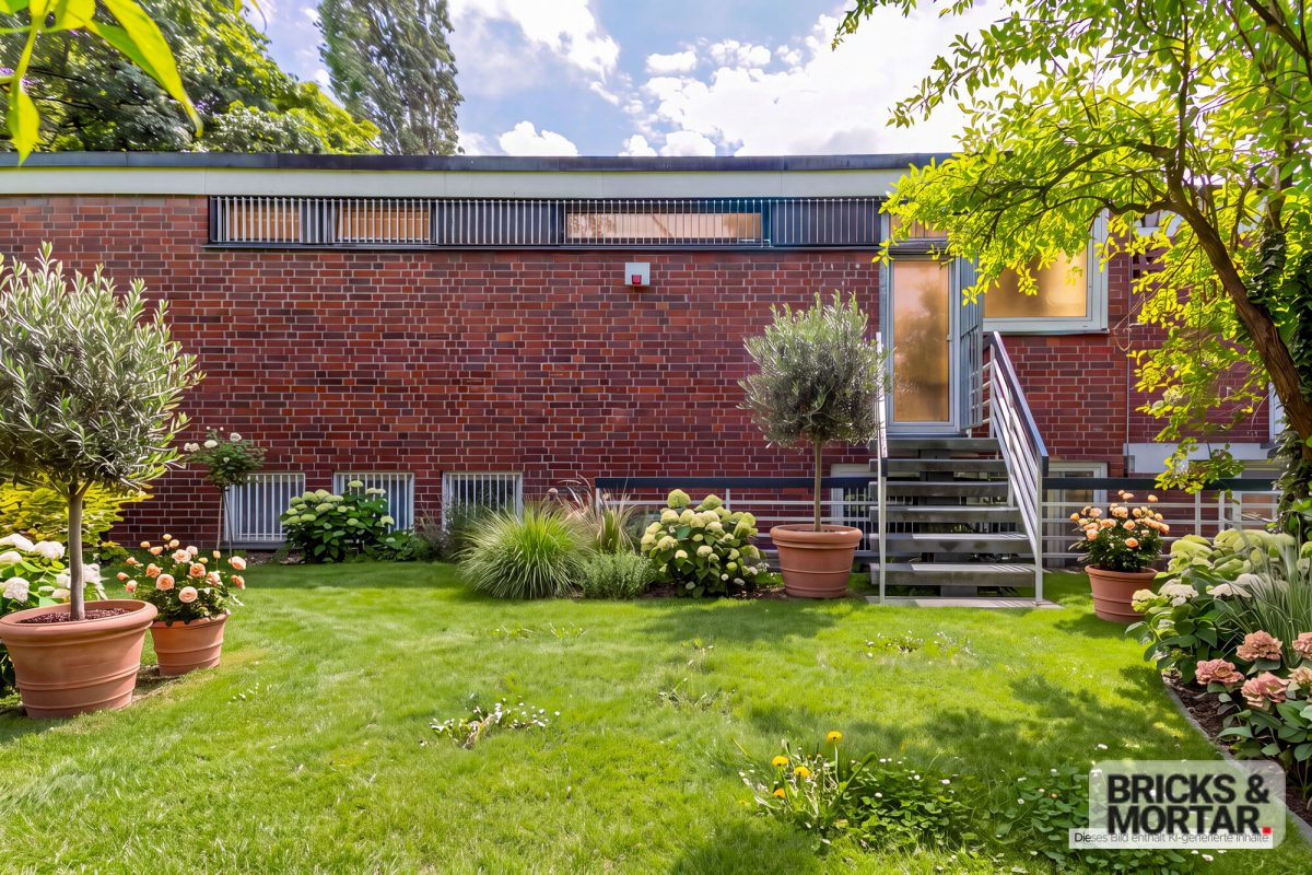 Immobilienangebot - Neu-Isenburg / Gravenbruch - Alle - +++ Großzügige Doppelhaushälfte im Bungalowstil mit großem Garten und Blick ins Grüne +++
