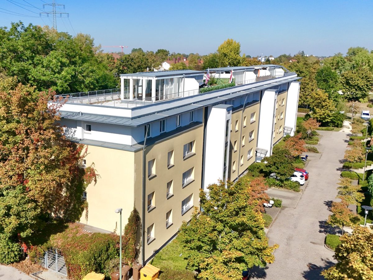Immobilienangebot - Augsburg - Alle - Moderne Maisonette mit Dachterrasse & Balkon in Augsburg | 142,73 m² | 4 Zimmer | TG-Stellplatz