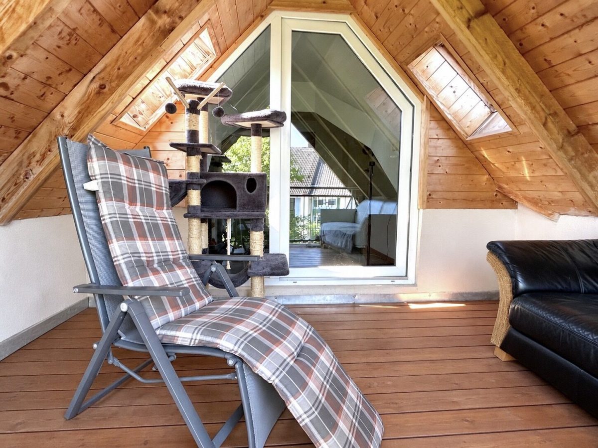 Immobilienangebot - Mering - Alle - Charmante 2,5-Zimmer-Dachgeschosswohnung mit Südloggia und Stellplatz | ca. 55 m² | Mering