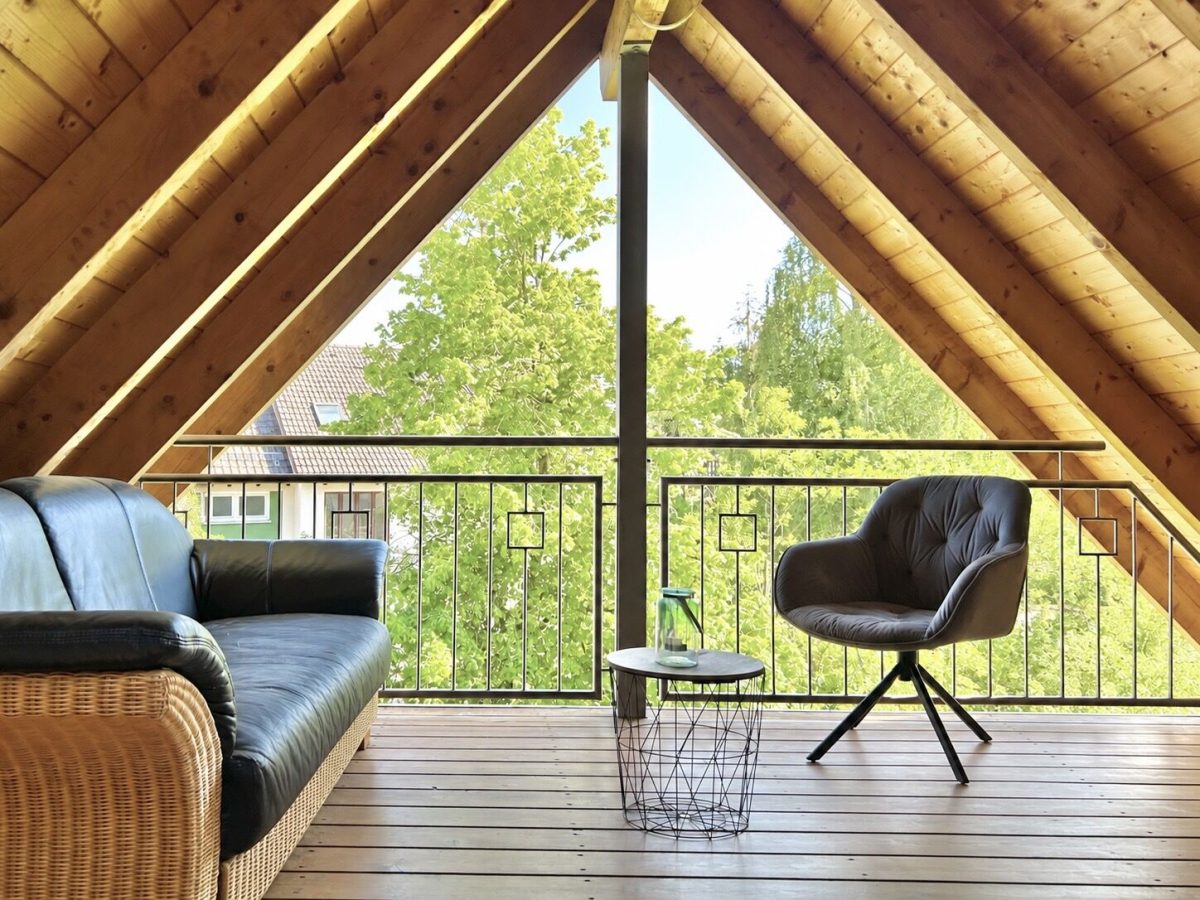 Immobilienangebot - Mering - Alle - Charmante 2,5-Zimmer-Dachgeschosswohnung mit Südloggia und Stellplatz | ca. 55 m² | Mering