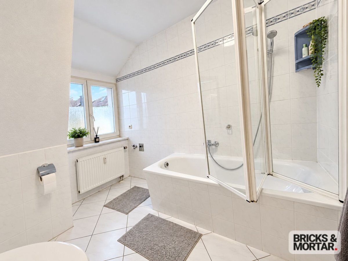 Immobilienangebot - München - Alle - Kapitalanleger aufgepasst! Top gepflegte Wohnung mit großer Küche