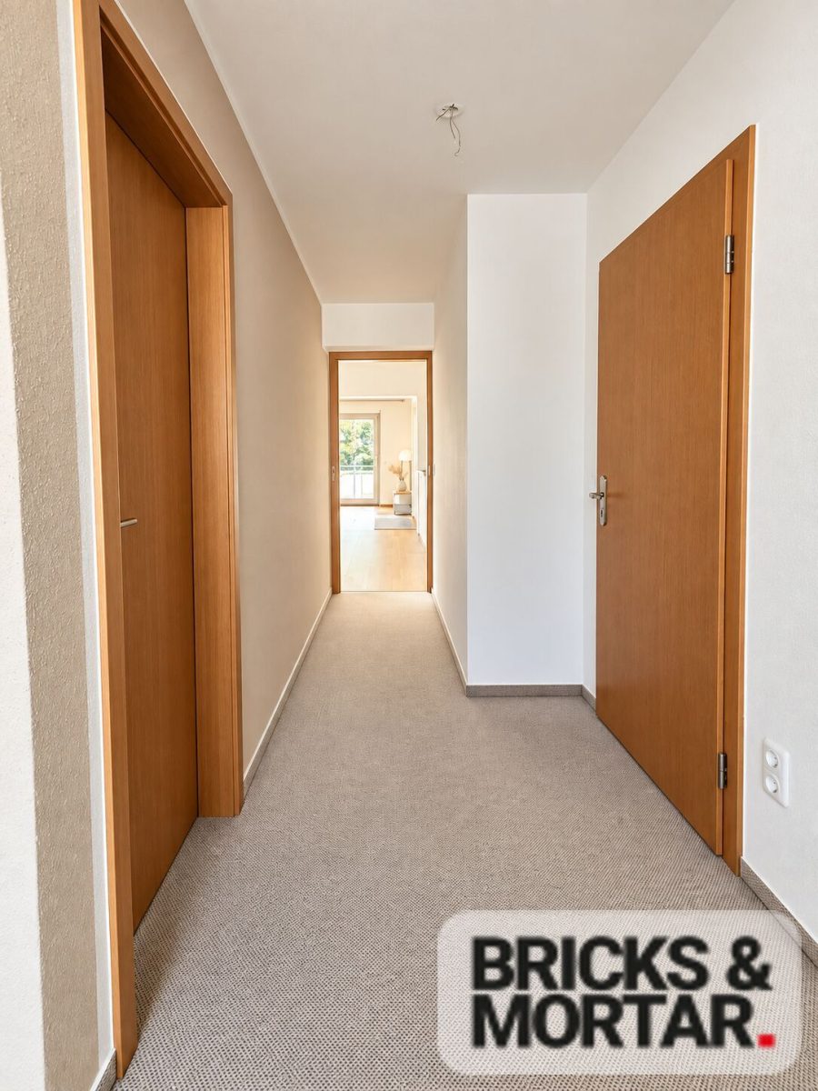 Immobilienangebot - Hof - Alle - Zweifamilienhaus mit Potential