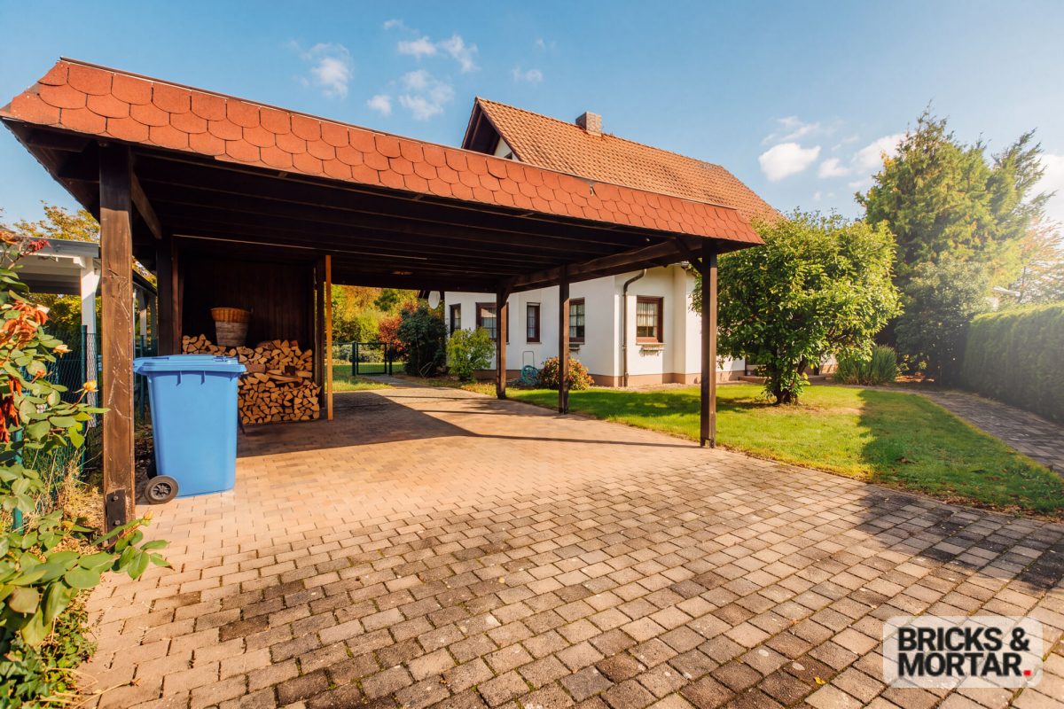 Immobilienangebot - Rackwitz - Alle - Wohnglück mit Pool, Kamin & überdachter Terrasse – Ihr Familienparadies mit Wohlfühlgarantie