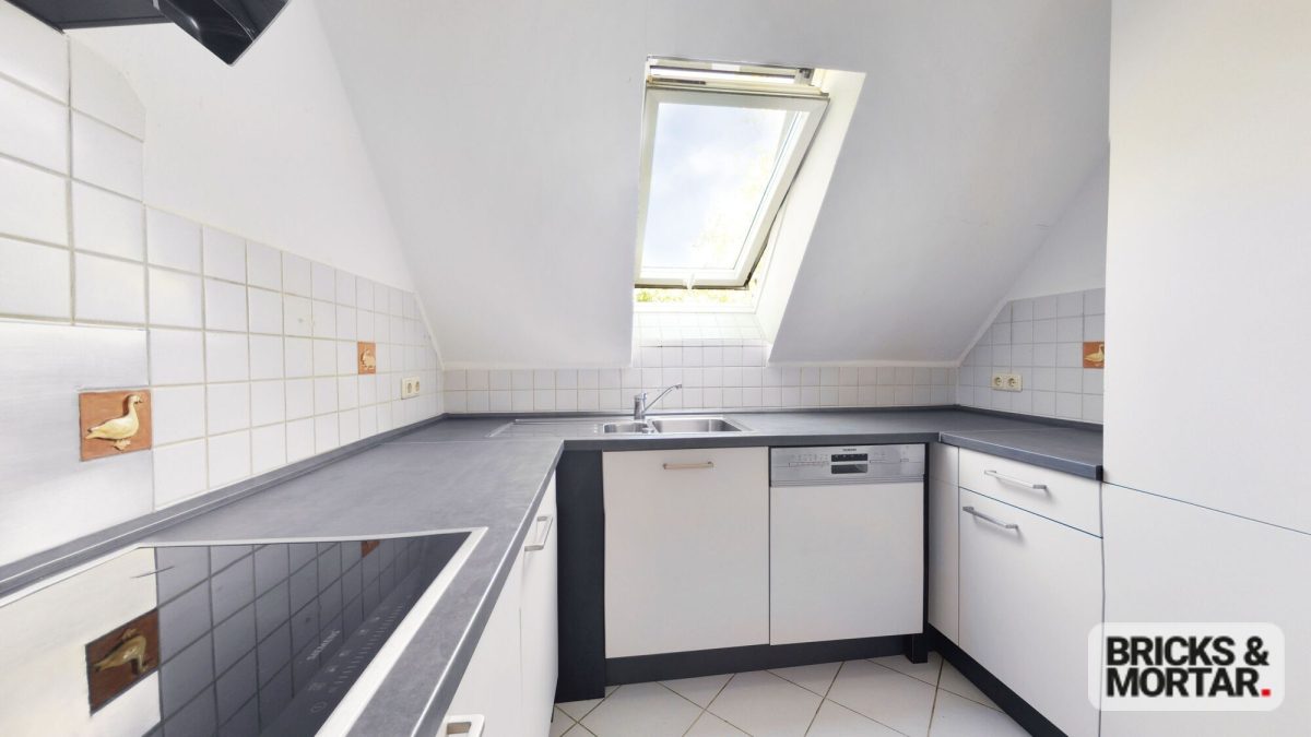 Immobilienangebot - Binswangen - Alle - Maisonettewohnung mit besonderem Raumangebot, Balkon und Doppelgarage  -sofort bezugsfrei-