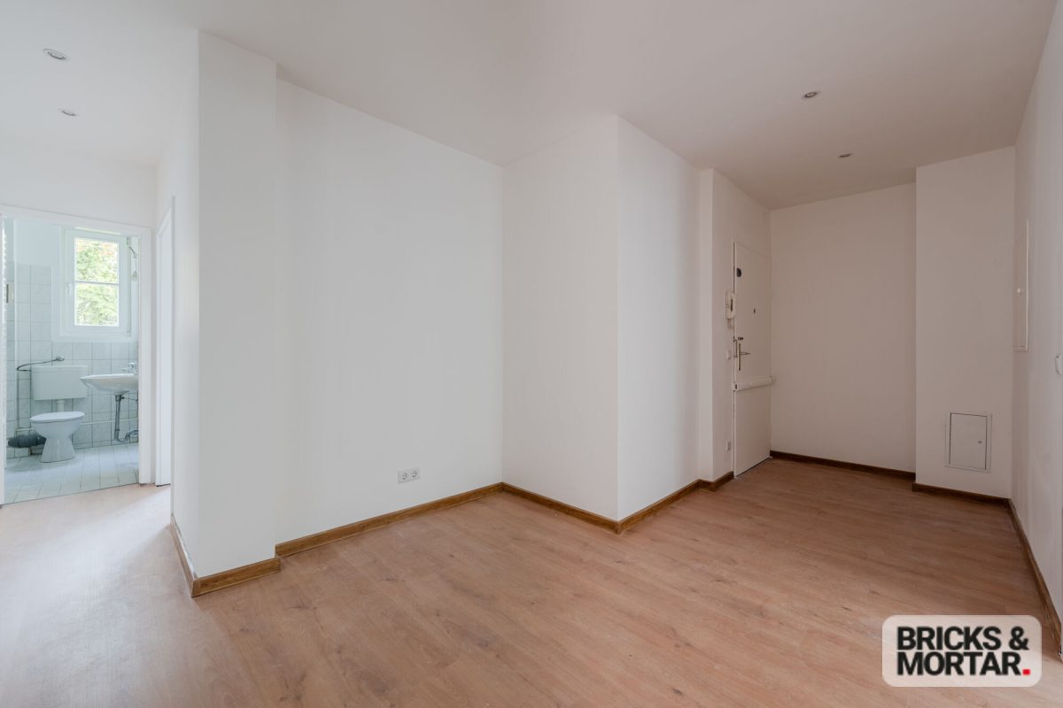 Immobilienangebot - Berlin - Alle - Bezugsfreie, sanierte 4-Zimmer-Altbauwohnung mit Lift in ruhiger Lage von Berlin-Schmargendorf