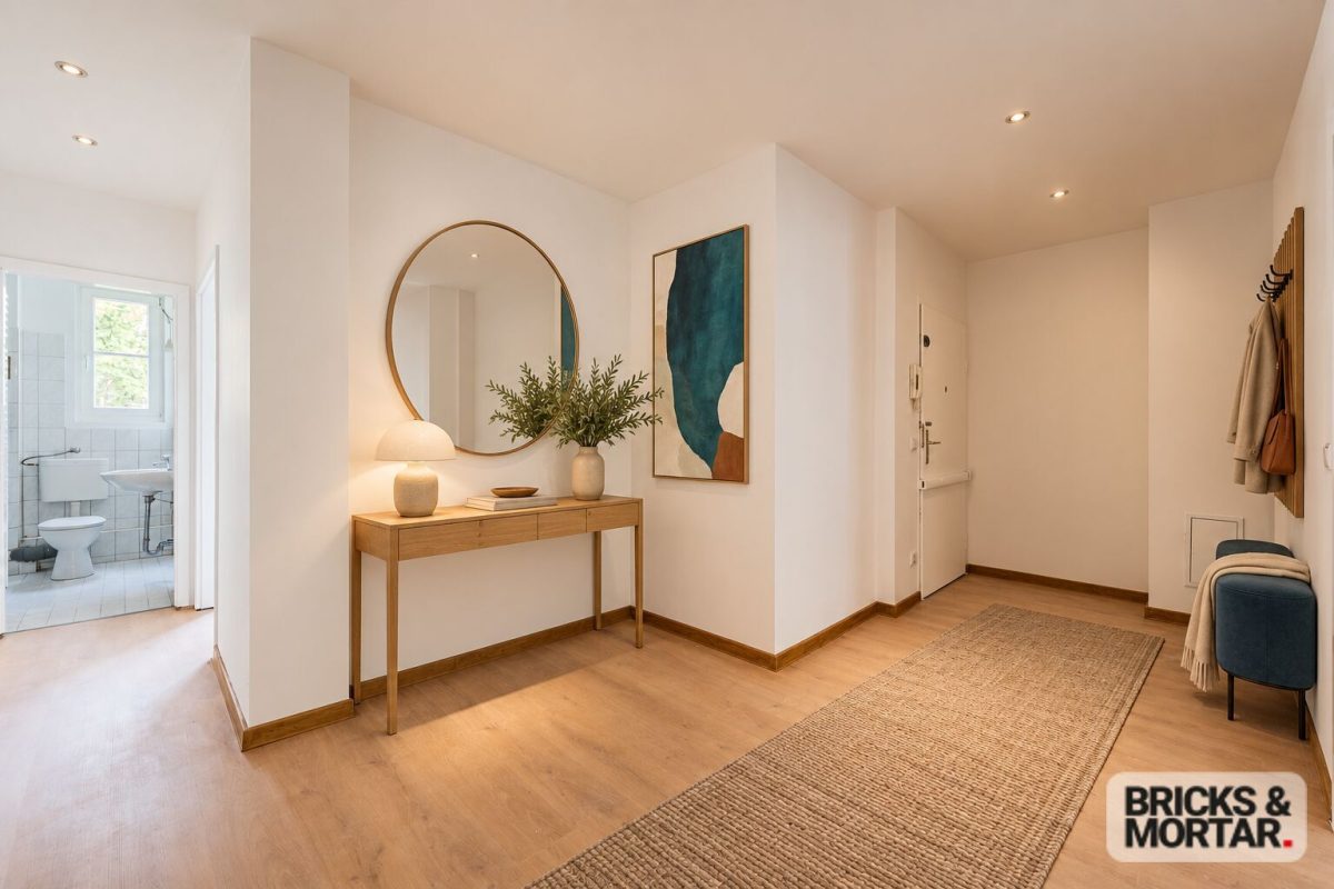 Immobilienangebot - Berlin - Alle - Bezugsfreie, sanierte 4-Zimmer-Altbauwohnung mit Lift in ruhiger Lage von Berlin-Schmargendorf