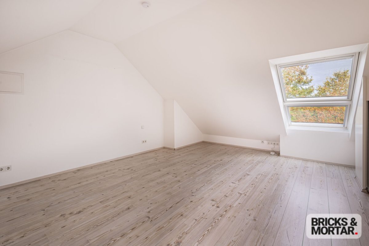 Immobilienangebot - Neumarkt i.d.OPf. - Alle - Bezugsfertige Maisonette mit Galerie auf 118 m² | Südbalkon | Hochwertige Küche | TG-Stellplatz