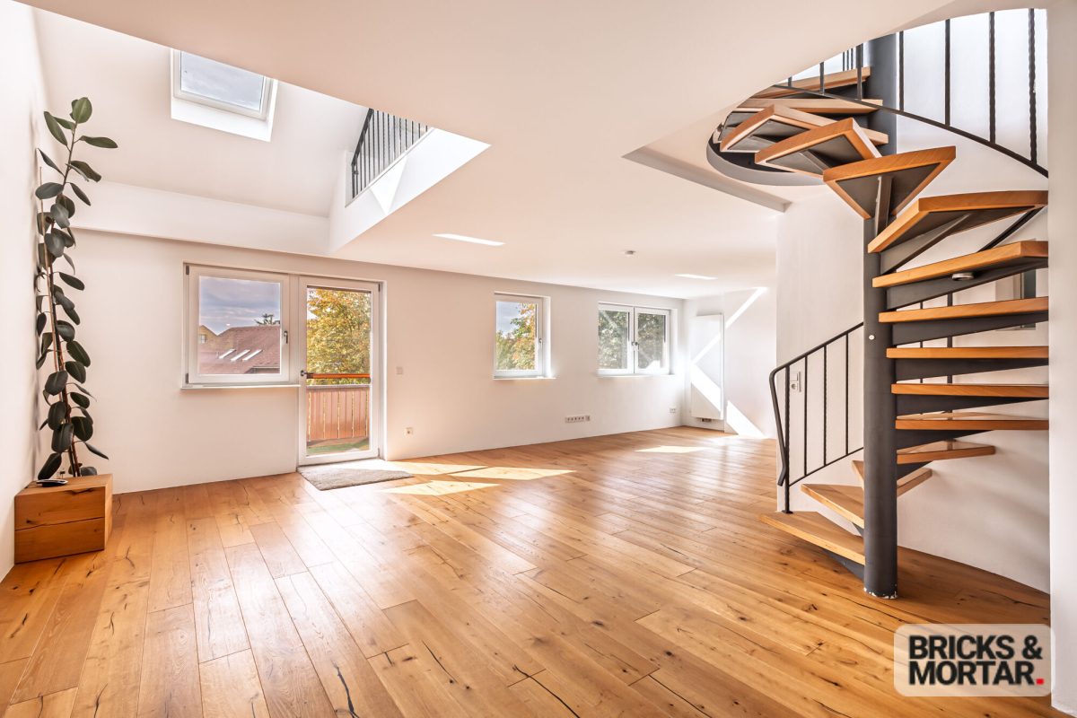 Immobilienangebot - Neumarkt i.d.OPf. - Alle - Bezugsfertige Maisonette mit Galerie auf 118 m² | Südbalkon | Hochwertige Küche | TG-Stellplatz