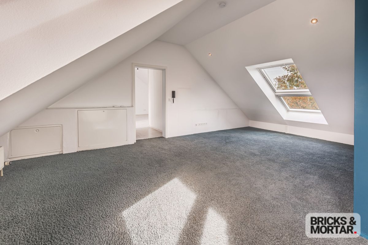 Immobilienangebot - Neumarkt i.d.OPf. - Alle - Bezugsfertige Maisonette mit Galerie auf 118 m² | Südbalkon | Hochwertige Küche | TG-Stellplatz