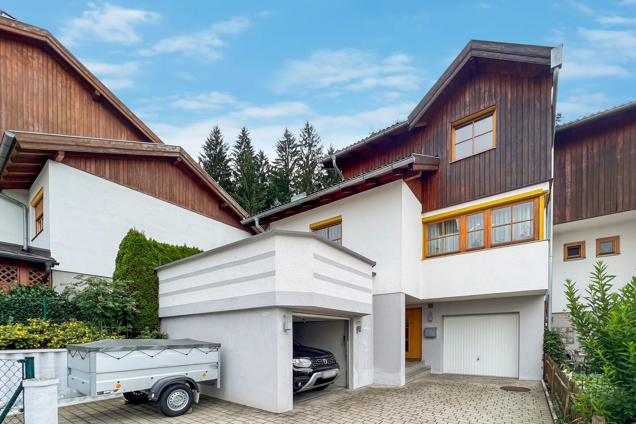 Immobilienangebot - Hof bei Salzburg - Alle - Modernes Eck-Reihenhaus in Hof bei Salzburg