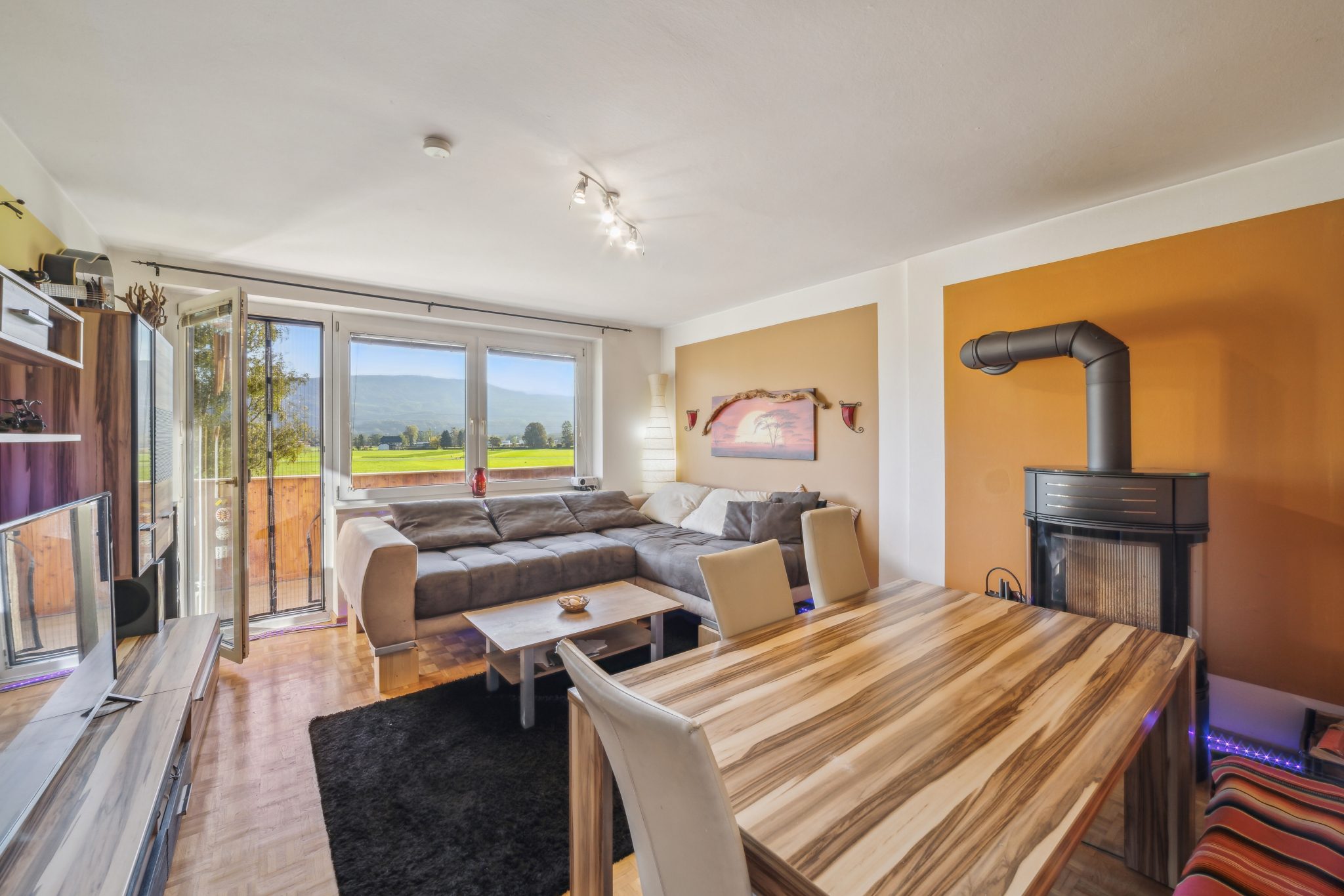 Immobilienangebot - Salzburg - Alle - Gepflegte 4-Zimmer-Wohnung mit Balkon und Stellplatz in Neu-Anif