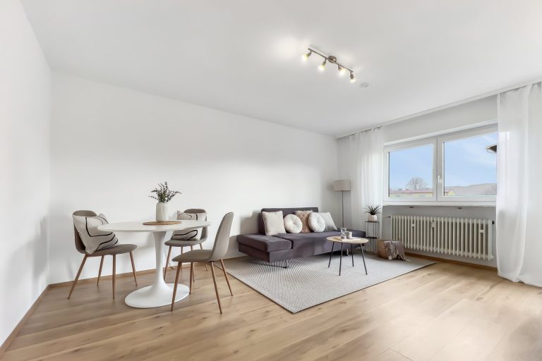Immobilienangebot - Laufen - Alle - ERSTBEZUG NACH SANIERUNG: SCHICKE 2-ZIMMER-WOHNUNG MIT GARAGE UND BALKON