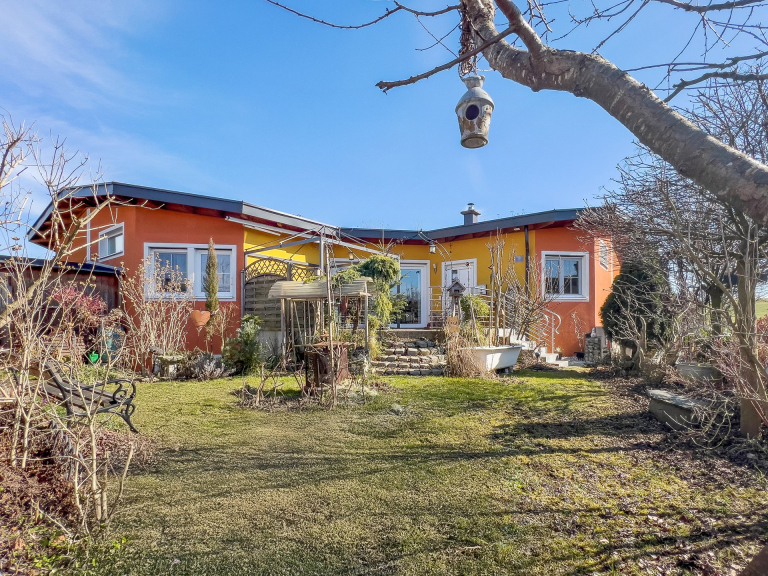 Immobilienangebot - Sankt Georgen bei Salzburg - Alle - EINZIGARTIGES STERNHAUS MIT AUSBAUPOTENZIAL IN SANKT GEORGEN BEI SALZBURG