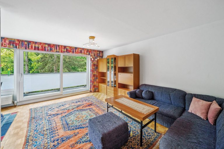 Immobilienangebot - Salzburg - Alle - GROSSZÜGIGE 3-ZIMMER-WOHNUNG MIT BALKON UND AUSSENSTELLPLATZ IN SALZBURG-SÜD