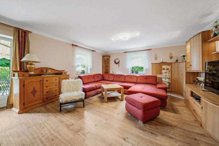 Immobilienangebot - Moosdorf - Alle - TOP GEPFLEGTES EINFAMILIENHAUS IN MOOSDORF