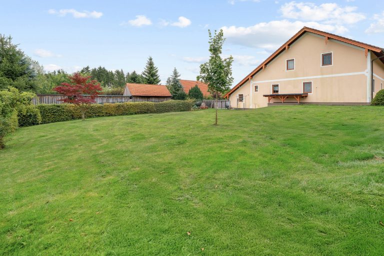 Immobilienangebot - Moosdorf - Alle - BAUGRUNDSTÜCK IN MOOSDORF