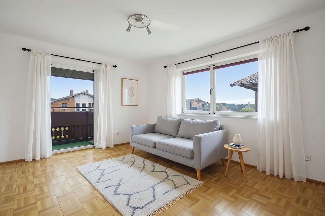 Immobilienangebot - Lamprechtshausen - Alle - GEPFLEGTE 2/3-ZIMMER-WOHNUNG MIT BALKON UND ZWEI STELLPLÄTZEN IN LAMPRECHTSHAUSEN