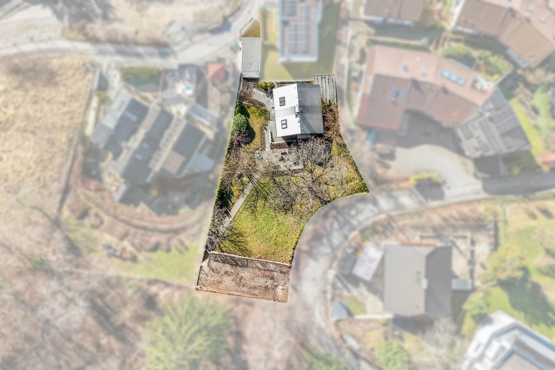 Immobilienangebot - Salzburg - Alle - GEPFLEGTES EINFAMILIENHAUS AUF 936 M² GRUNDSTÜCK – ENTWICKLUNGSCHANCE IN ATTRAKTIVER LAGE