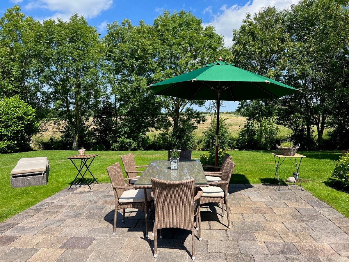 Immobilienangebot - Oevenum - Alle - Großzügiger Wohntraum unter Reet