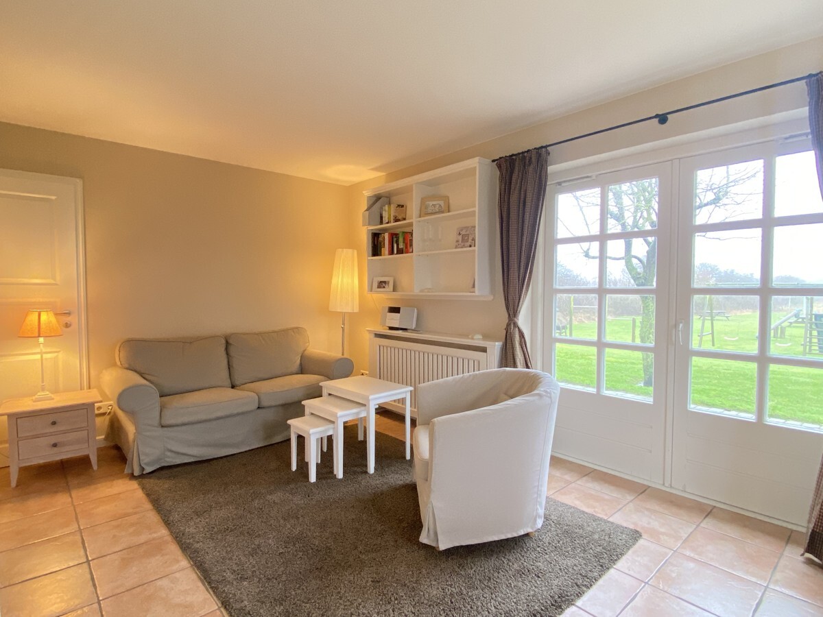 Immobilienangebot - Dunsum - Alle - Zauberhafte Ferienwohnung unter Reet im Deichhof