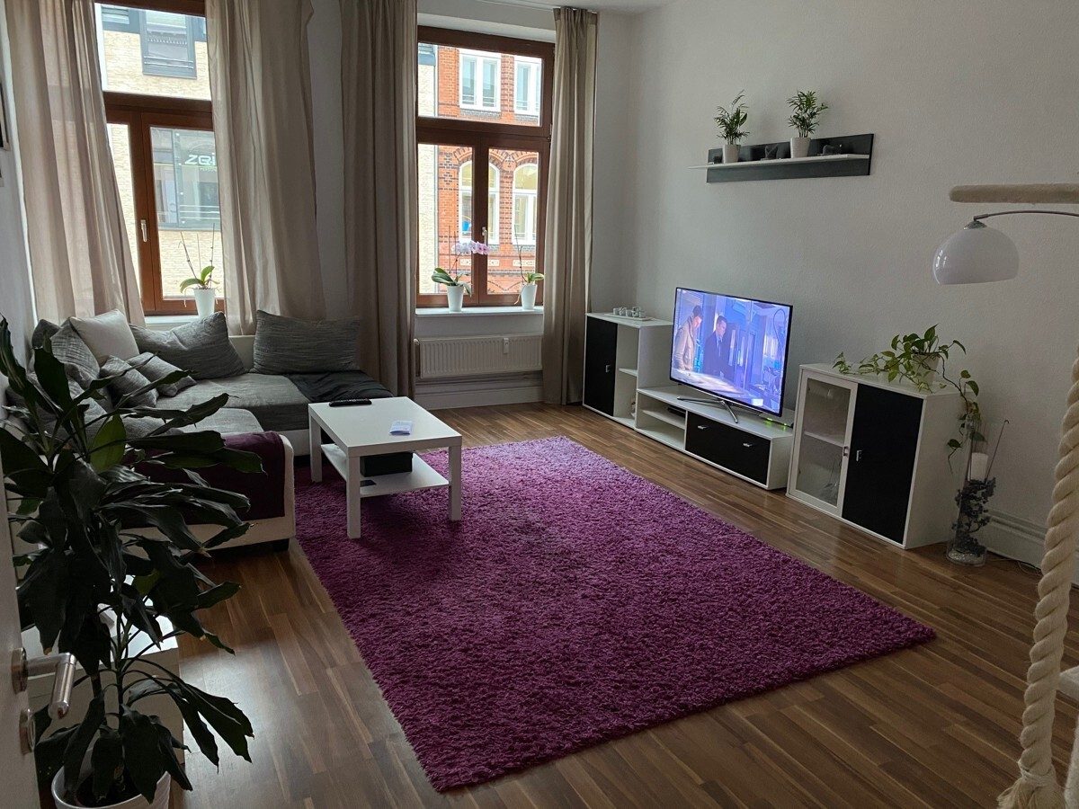 Immobilienangebot - Flensburg - Alle - Zentrale 4,0-Zimmer-Wohnung, Holm 27, 2.OG
                ! Bitte bewerben Sie sich online !