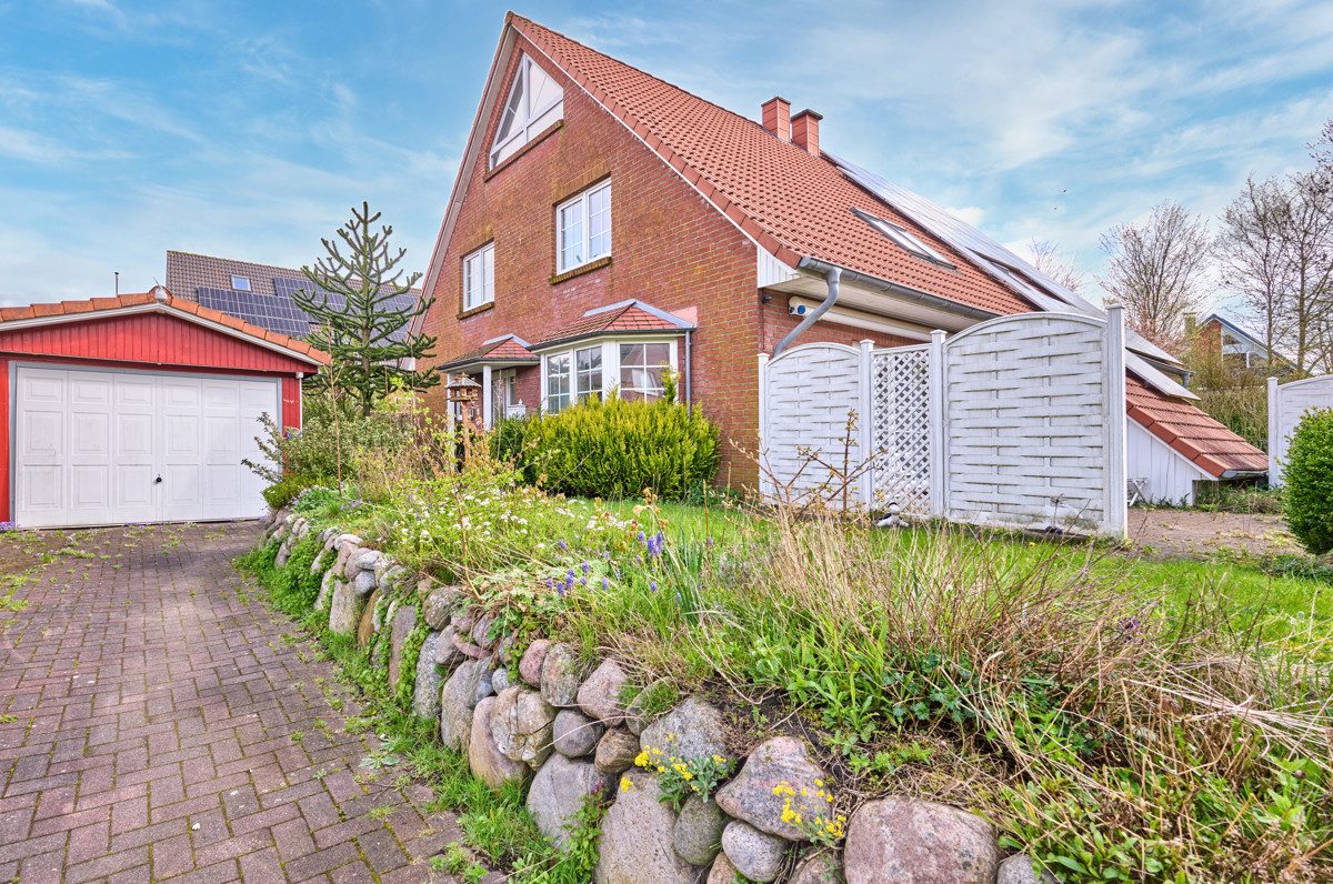 Immobilienangebot - Flensburg - Alle - Großzügige Doppelhaushälfte in gefragter Lage