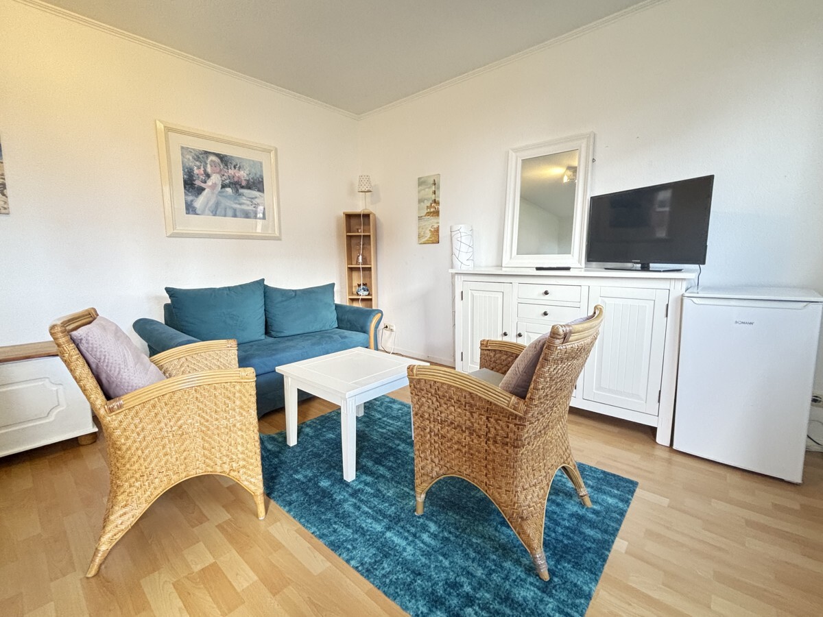 Immobilienangebot - Hörnum - Alle - Kleiner Rückzugsort mit Balkon im Süden von Sylt