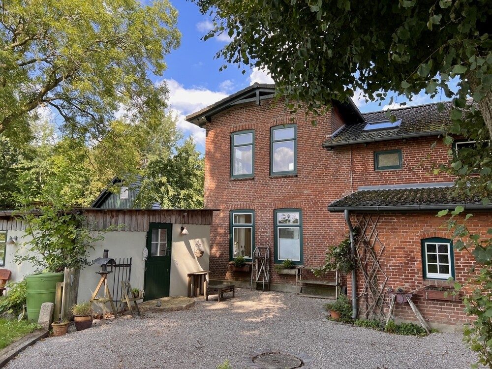 Immobilienangebot - Mittelangeln - Wohnen - Laufend investiert! Tolles Anwesen auf dem Land