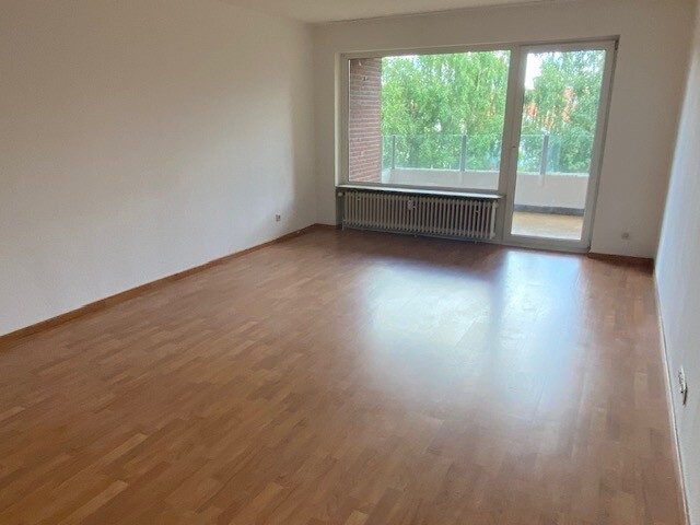 Immobilienangebot - Flensburg - Alle - 3,0-Zimmer-Wohnung, Jürgensgaarder Str. 9c, 4. OG links
          ! Bitte bewerben Sie sich online !