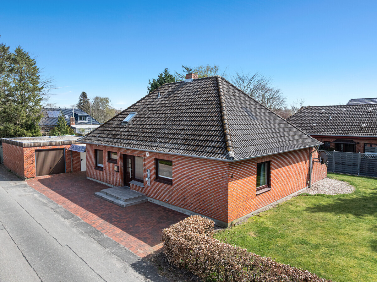 Immobilienangebot - Großenwiehe - Alle - RESERVIERT: Gepflegtes EFH auf schönem Grundstück in Großenwiehe!