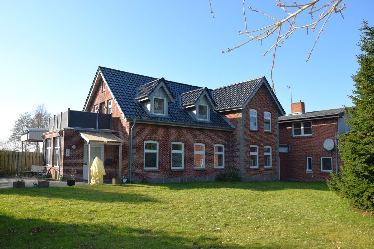 Immobilienangebot - Hasselberg / Kieholm - Alle - Vielseitig nutzbare Wohnanlage mit Baurecht für 6 weitere EFH oder DHH nahe Kappeln a,.d. Schlei