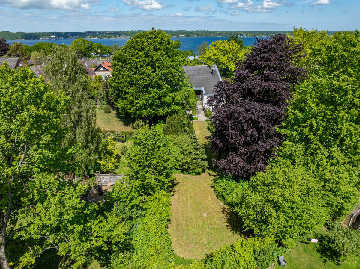 Immobilienangebot - Flensburg - Alle - Rarität auf parkähnlichem Grundstück – Ihr Rückzugsort mit Privatsphäre in begehrter Lage!