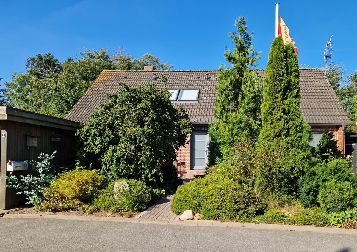 Immobilienangebot - Süderende - Alle - Topgepflegtes Einfamilien-/Ferienhaus auf traumhaftem, großem Grundstück in sehr ruhiger Lage