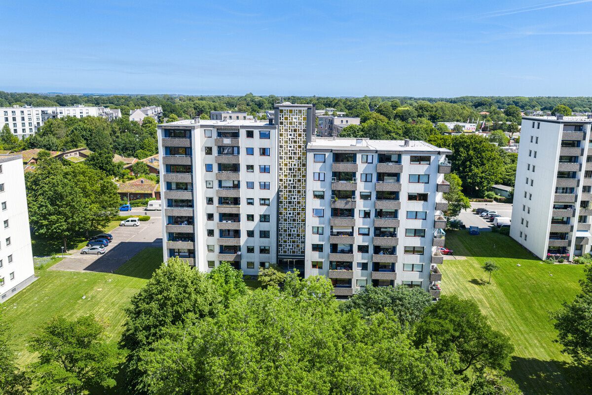 Immobilienangebot - Flensburg - Alle - Aus Zwei wird Eins: Großzügige Eigentumswohnung mit vielseitigen Möglichkeiten