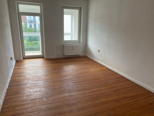 Immobilienangebot - Flensburg - Alle - 3,0-Zimmer-Wohnung, Toosbüystraße 27,VH  4.OG
             ! Bitte bewerben Sie sich online !