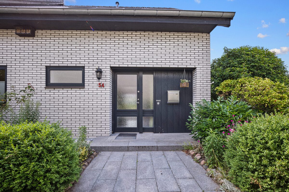 Immobilienangebot - Flensburg / Mürwik - Wohnen - Reihenendhaus im schönen Flensburg Mürwik!