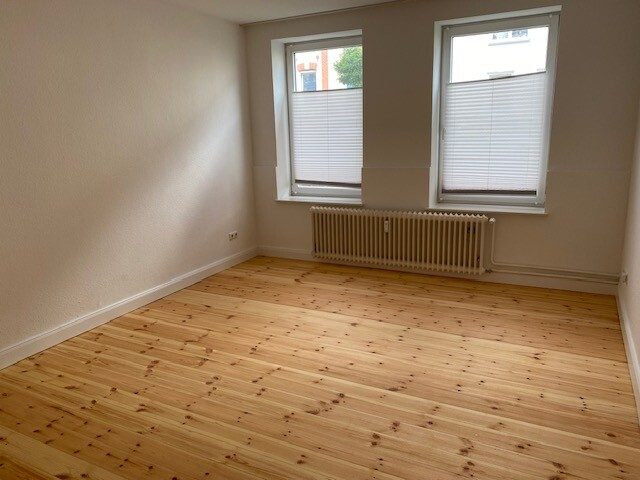 Immobilienangebot - Flensburg - Wohnen - 2,0-Zimmer-Wohnung, Terrassenstr. 19,  EG rechts
              ! Bitte bewerben Sie sich online !