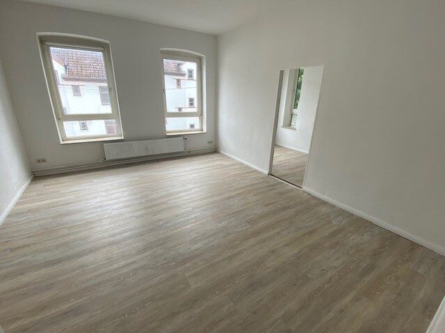 Immobilienangebot - Flensburg - Wohnen - 2,0-Zimmer-Wohnung, Friesische Str. 20, 2.OG rechts
              ! Bitte bewerben Sie sich online !