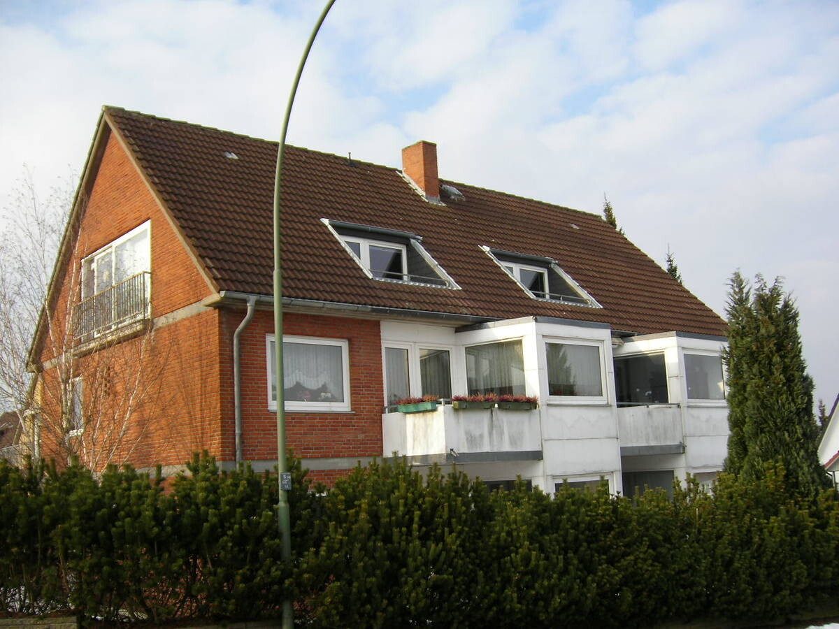 Immobilienangebot - Flensburg - Wohnen - 2,0-Zimmer Wohnung, Gneisenauweg 2a (1.OG rechts)
            ! Bitte bewerben Sie sich online !