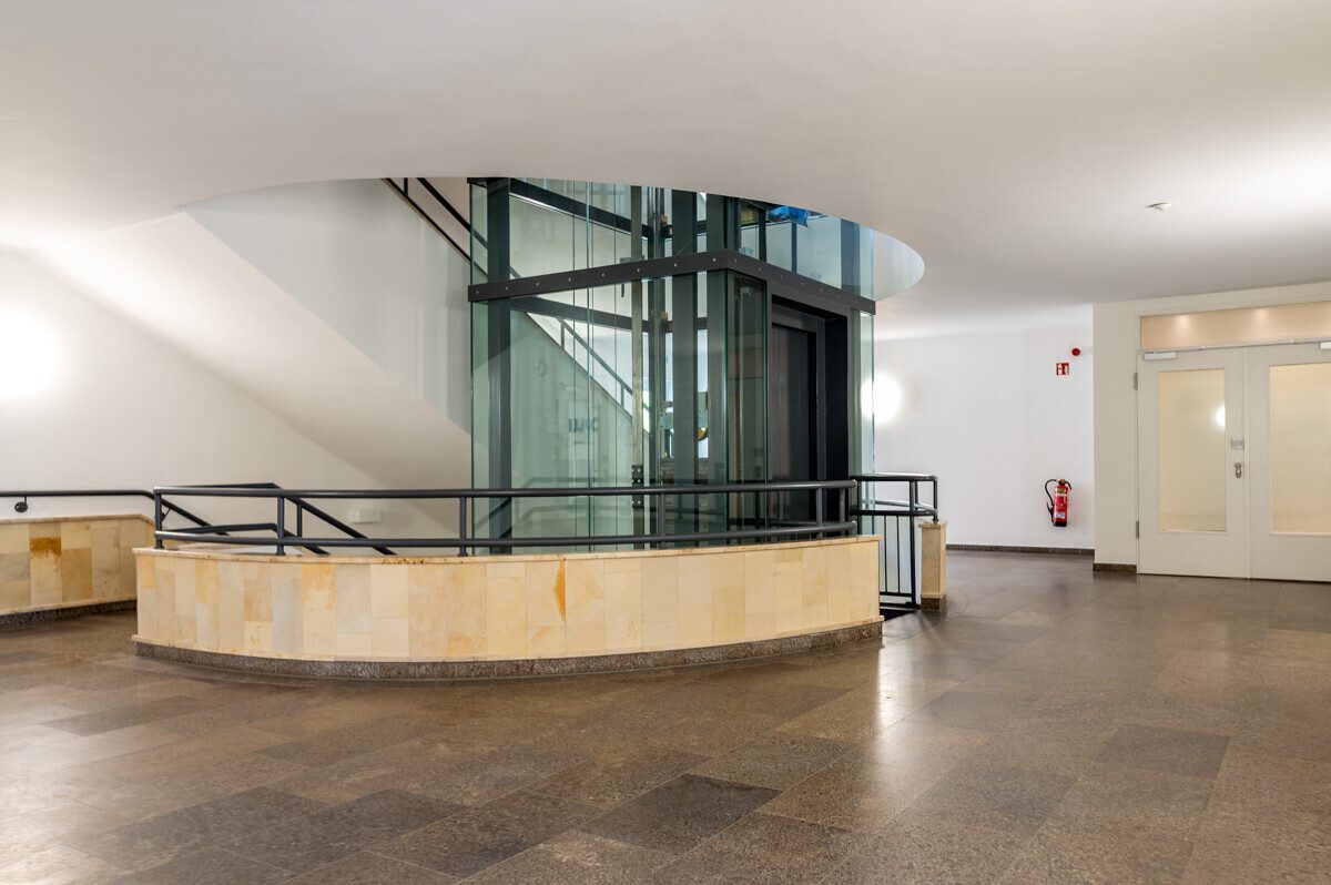 Immobilienangebot - Flensburg - Gewerbe & Investment - Investieren in Beständigkeit – Vermietete Gewerbeflächen in repräsentativer Fördelage