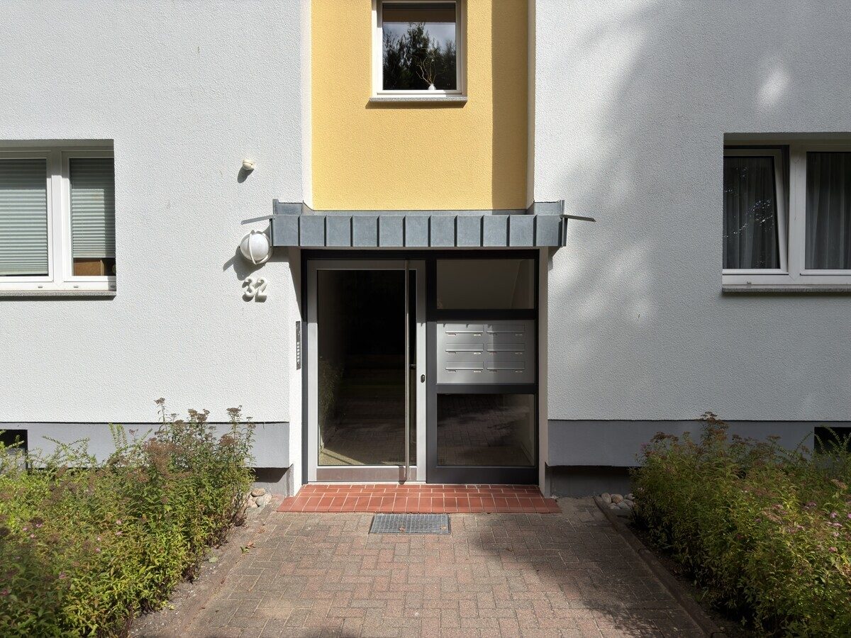 Immobilienangebot - Flensburg - Wohnen - 2,5-Zimmer-Wohnung, Marrensdamm 32, 1.OG
! Bitte bewerben Sie sich online !